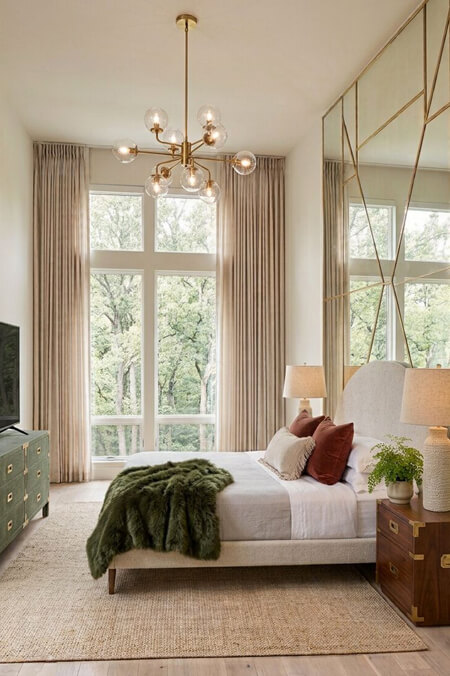 neutal bedroom green accent