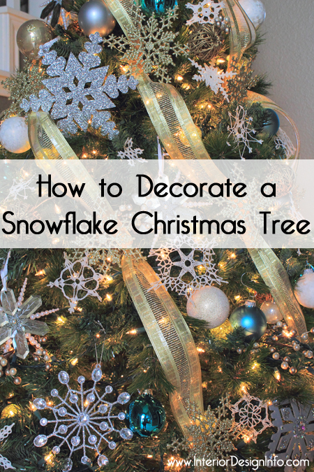 How to Decorate a Snowflake Christmas Tree