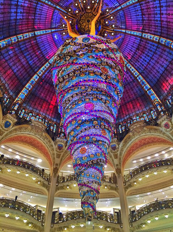 upside down Christmas tree